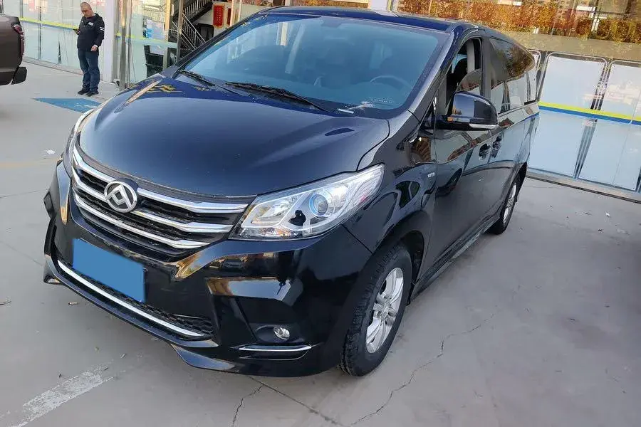 2022 MAXUS G10 view 1