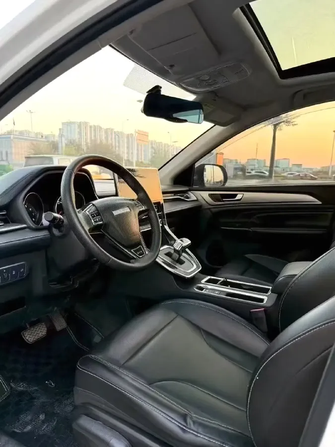2021 Haval H6 Coupe 1.5T 150HP L4 7DCT,autocango,china used car exporter,china ev exporter,chinese used car exporter,chinese used ev exporter