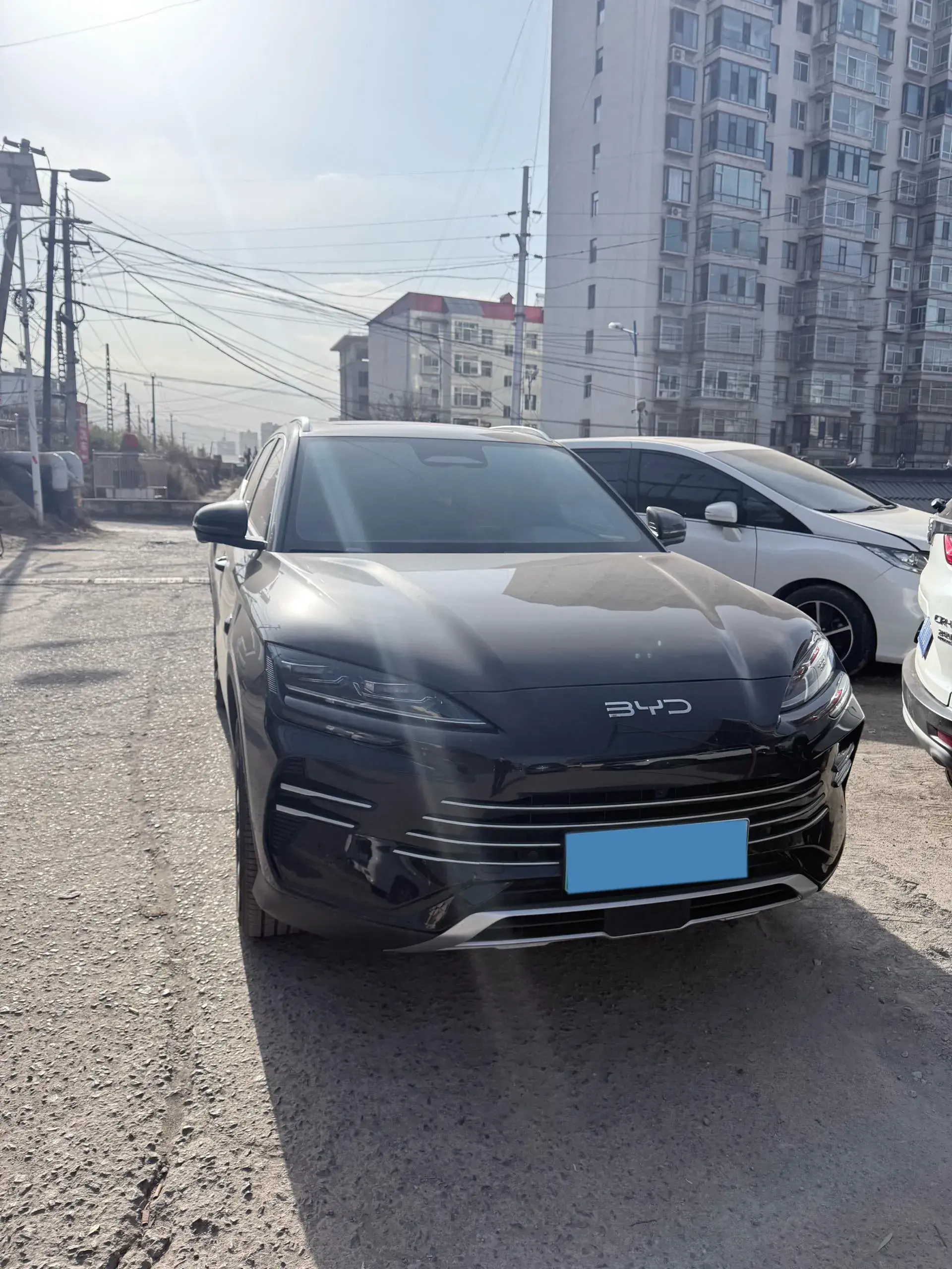 2025 BYD SONG view 1