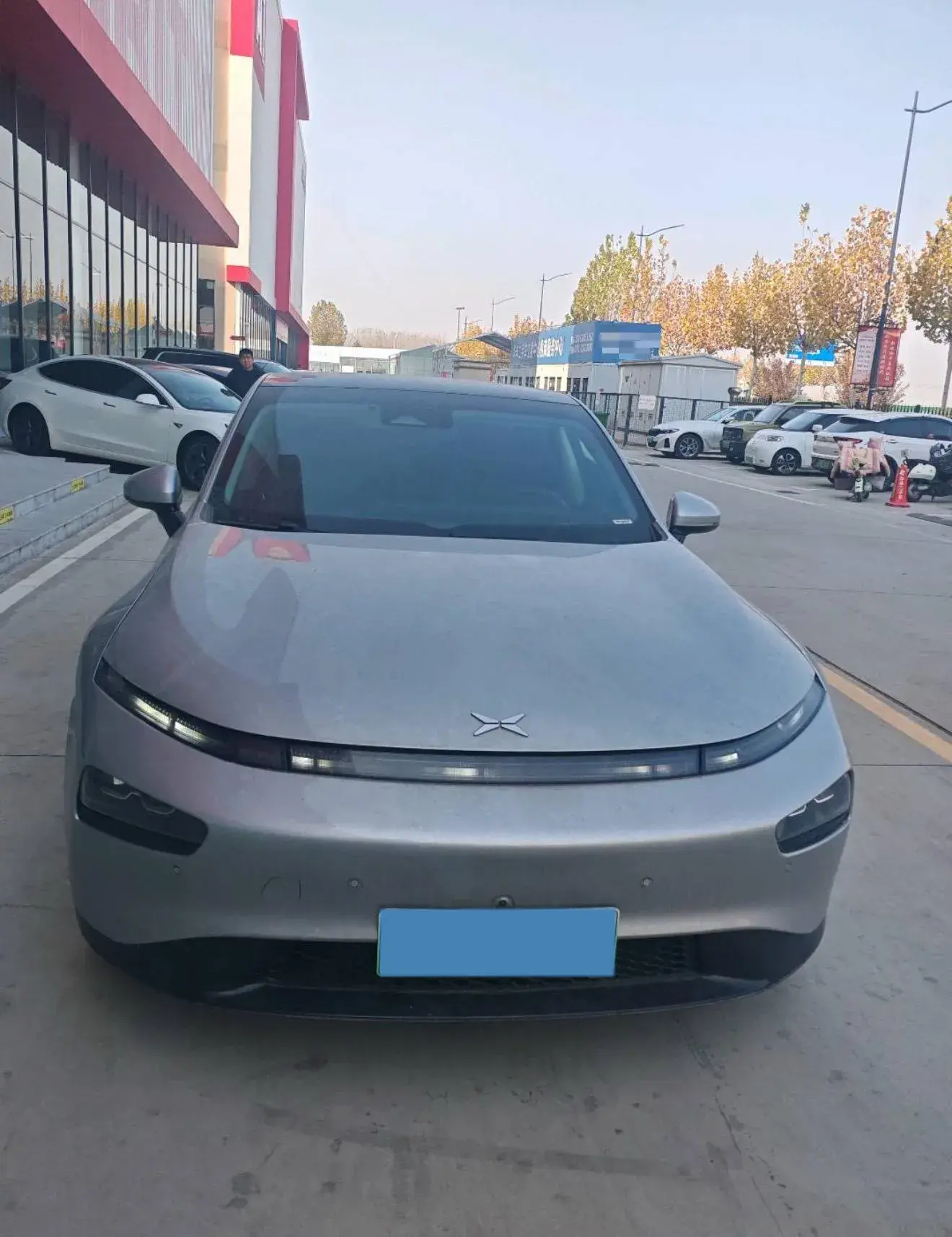 2022 XPENG P7 thumbnail 3