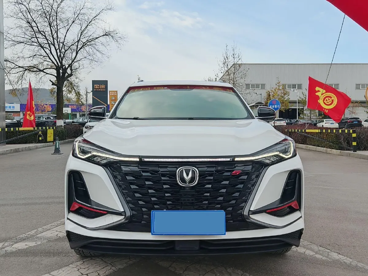 2021 ChangAn CS75 Plus 2.0T 233HP L4 8AT,autocango,china used car exporter,china ev exporter,chinese used car exporter,chinese used ev exporter