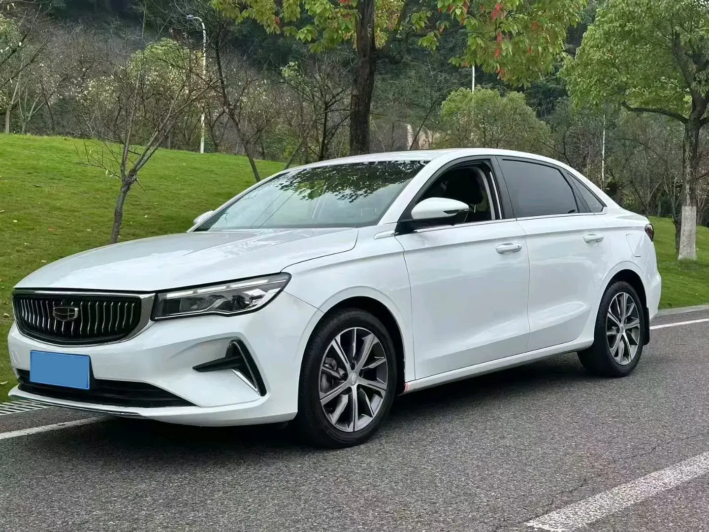 2022 GEELY EMGRAND view 1