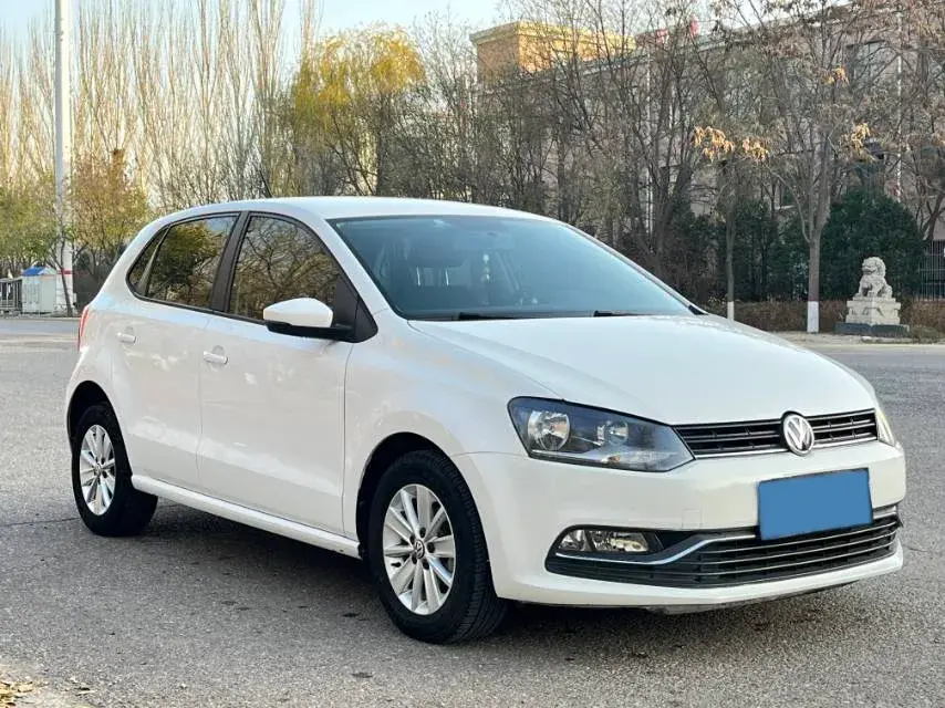 2018 VOLKSWAGEN POLO thumbnail 3