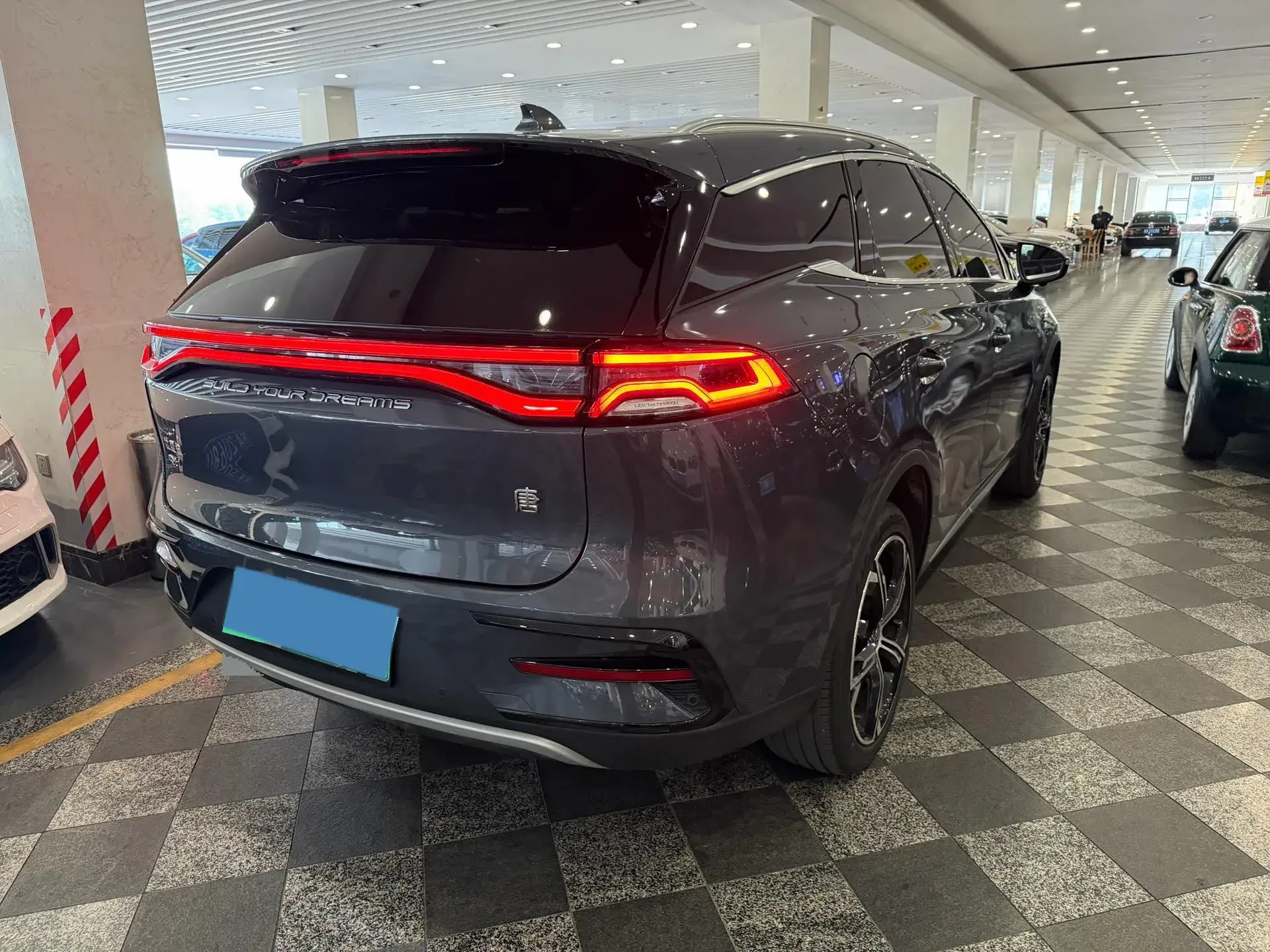 2021 BYD TANG thumbnail 3