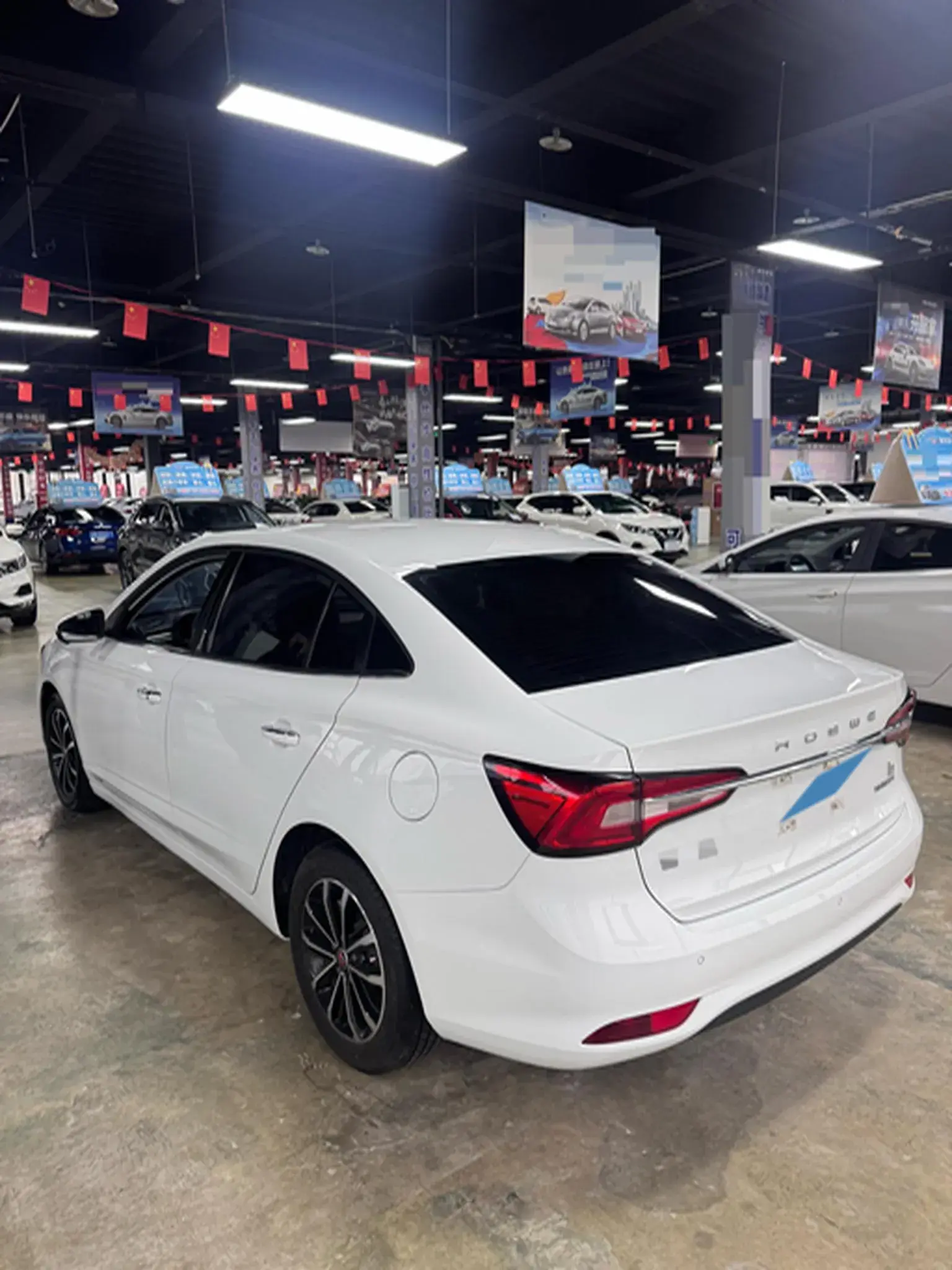 2020 ROEWE I5 thumbnail 4