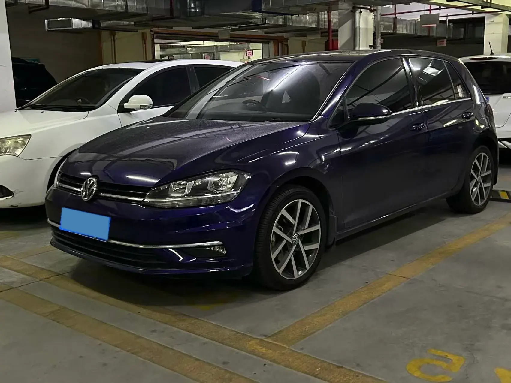 2019 VOLKSWAGEN GOLF view 1