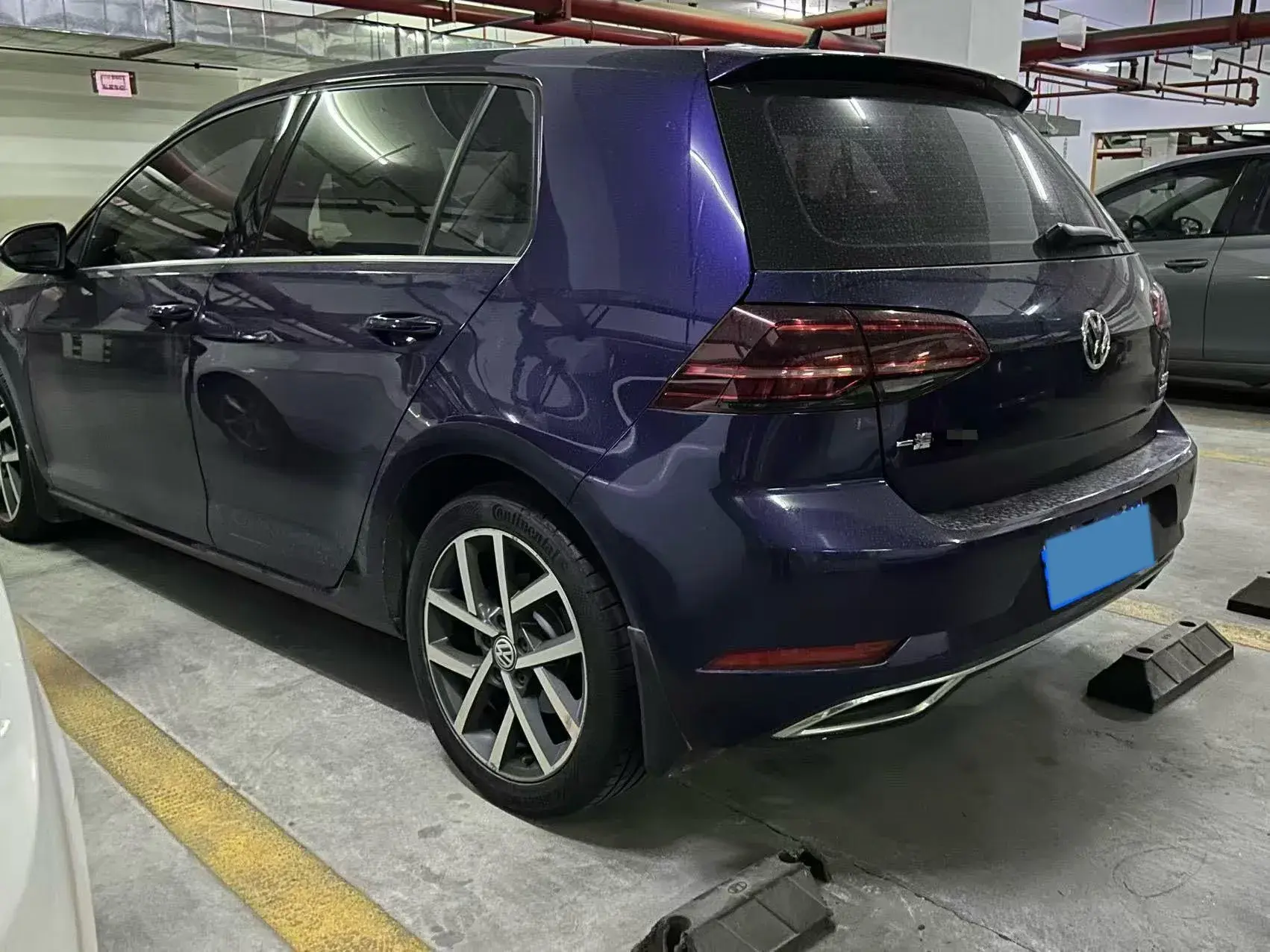 2019 VOLKSWAGEN GOLF thumbnail 3