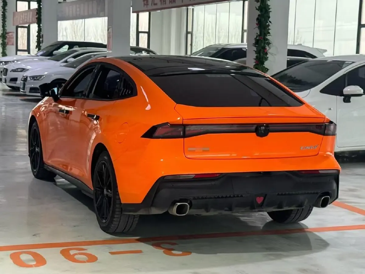 2023 ChangAn UNI-V 1.5T 188HP L4 7DCT,autocango,china used car exporter,china ev exporter,chinese used car exporter,chinese used ev exporter