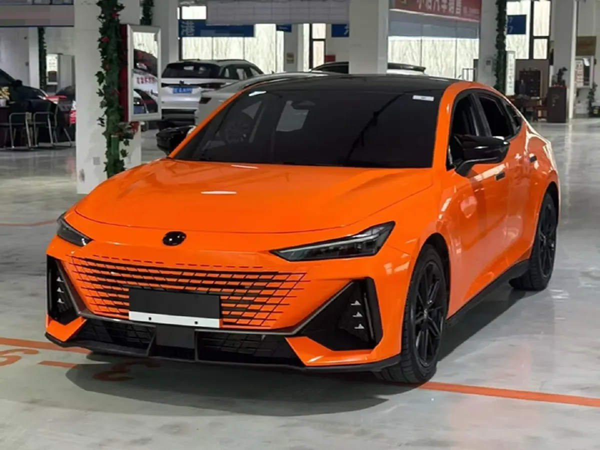 2023 ChangAn UNI-V 1.5T 188HP L4 7DCT,autocango,china used car exporter,china ev exporter,chinese used car exporter,chinese used ev exporter