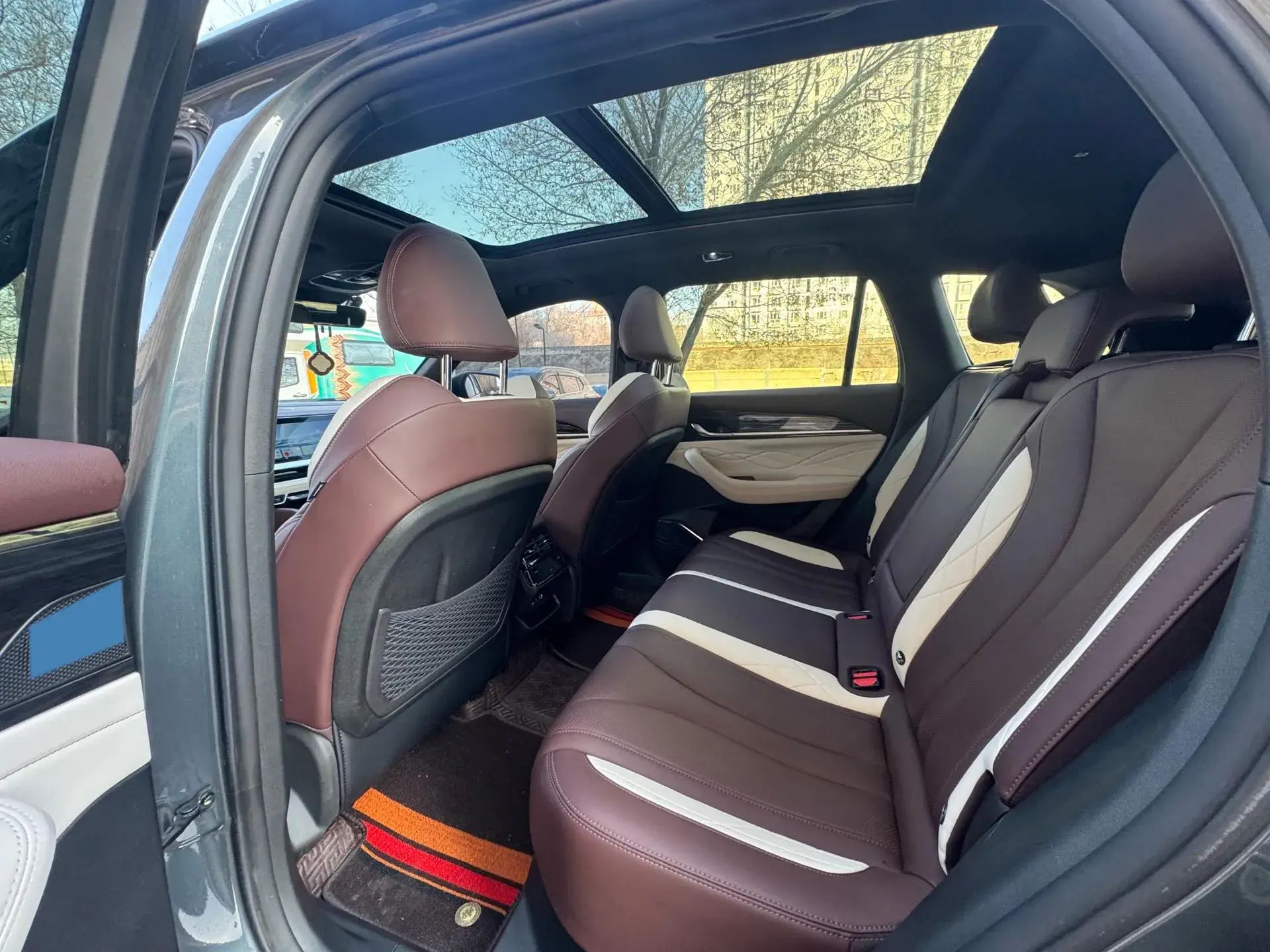 2021 GEELY MONJARO thumbnail 4