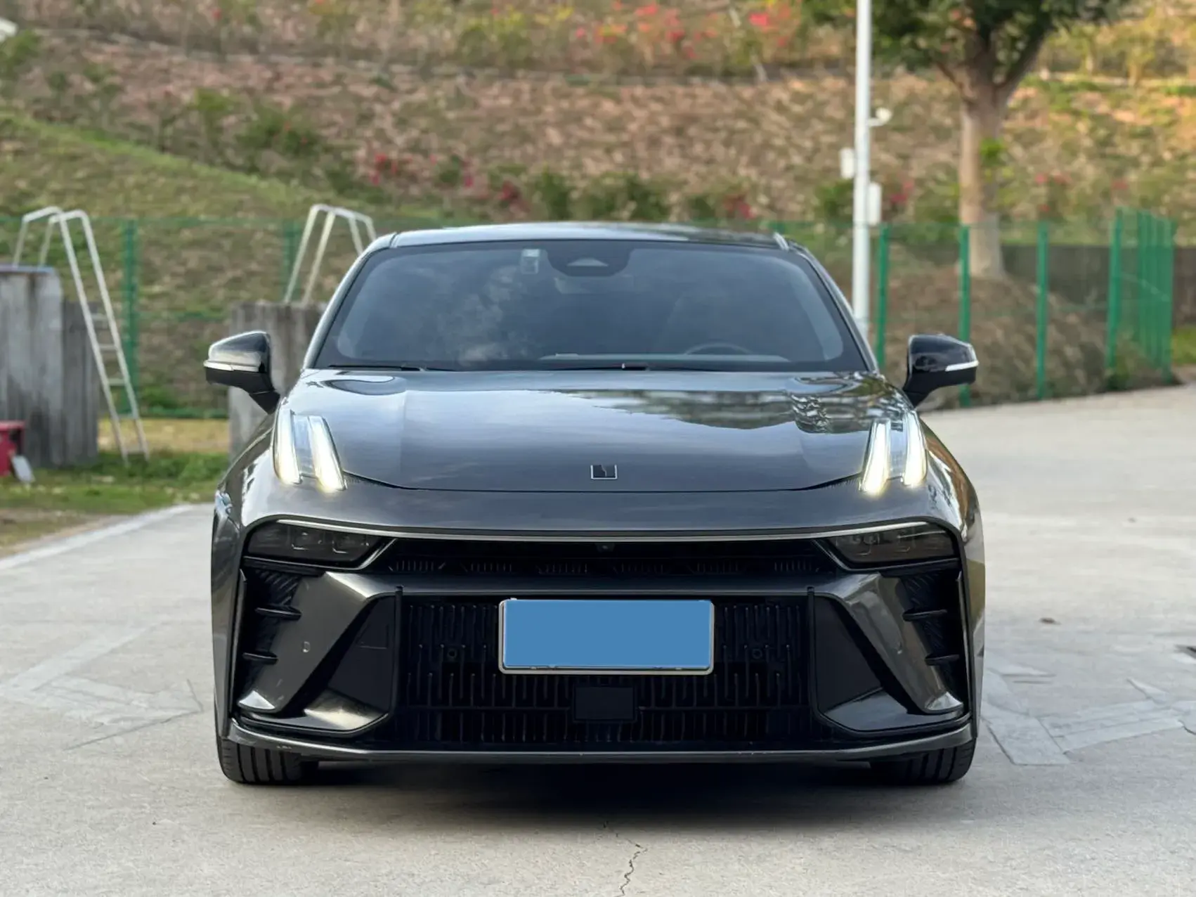 2023 LYNK&CO 03 thumbnail 2