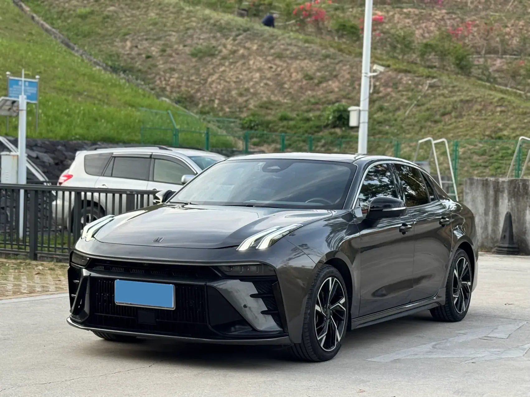 2023 LYNK&CO 03 view 1