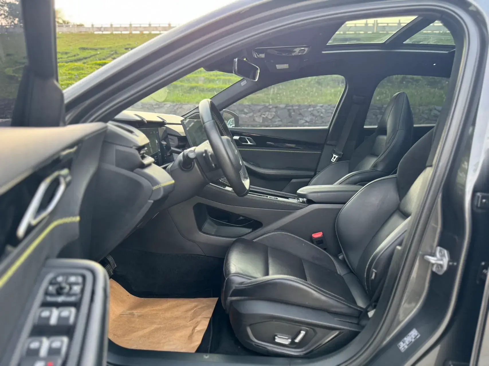 2023 LYNK&CO 03 thumbnail 4