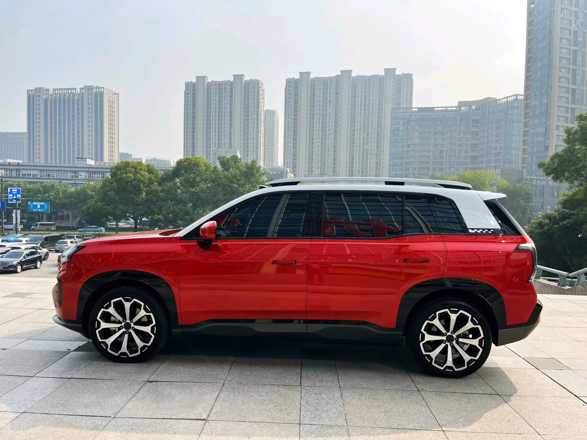 2024 AION V thumbnail 4