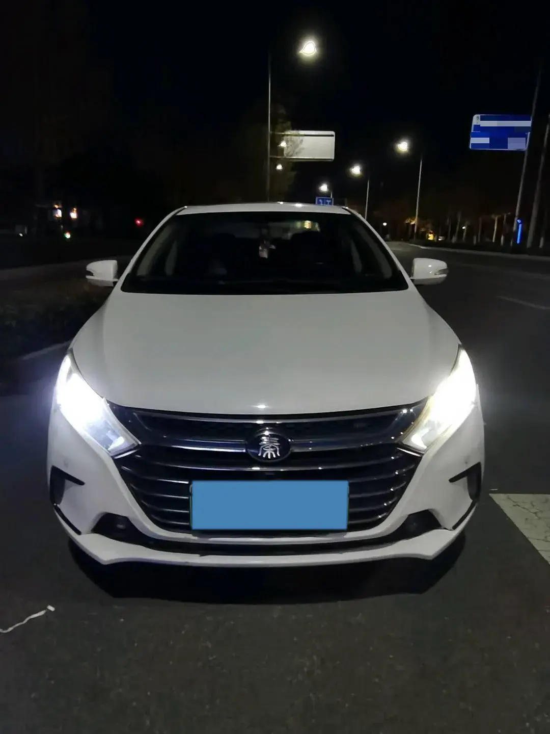 2017 BYD QIN thumbnail 3