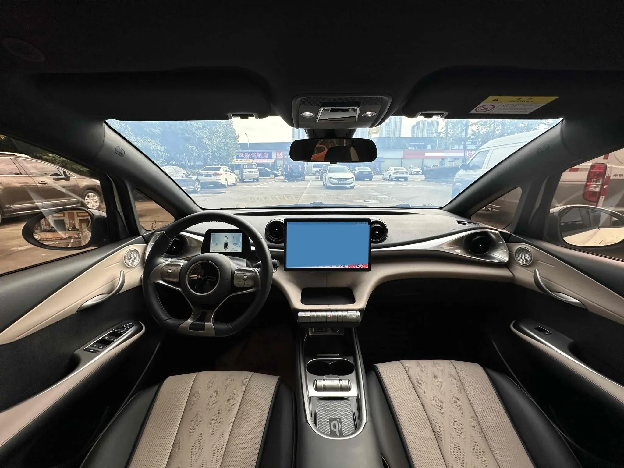 2023 BYD DOLPHIN thumbnail 4