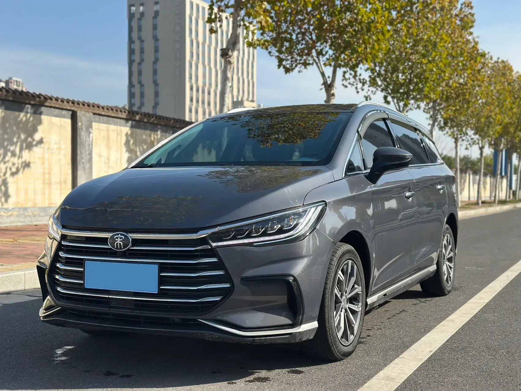 2021 BYD SONG view 1