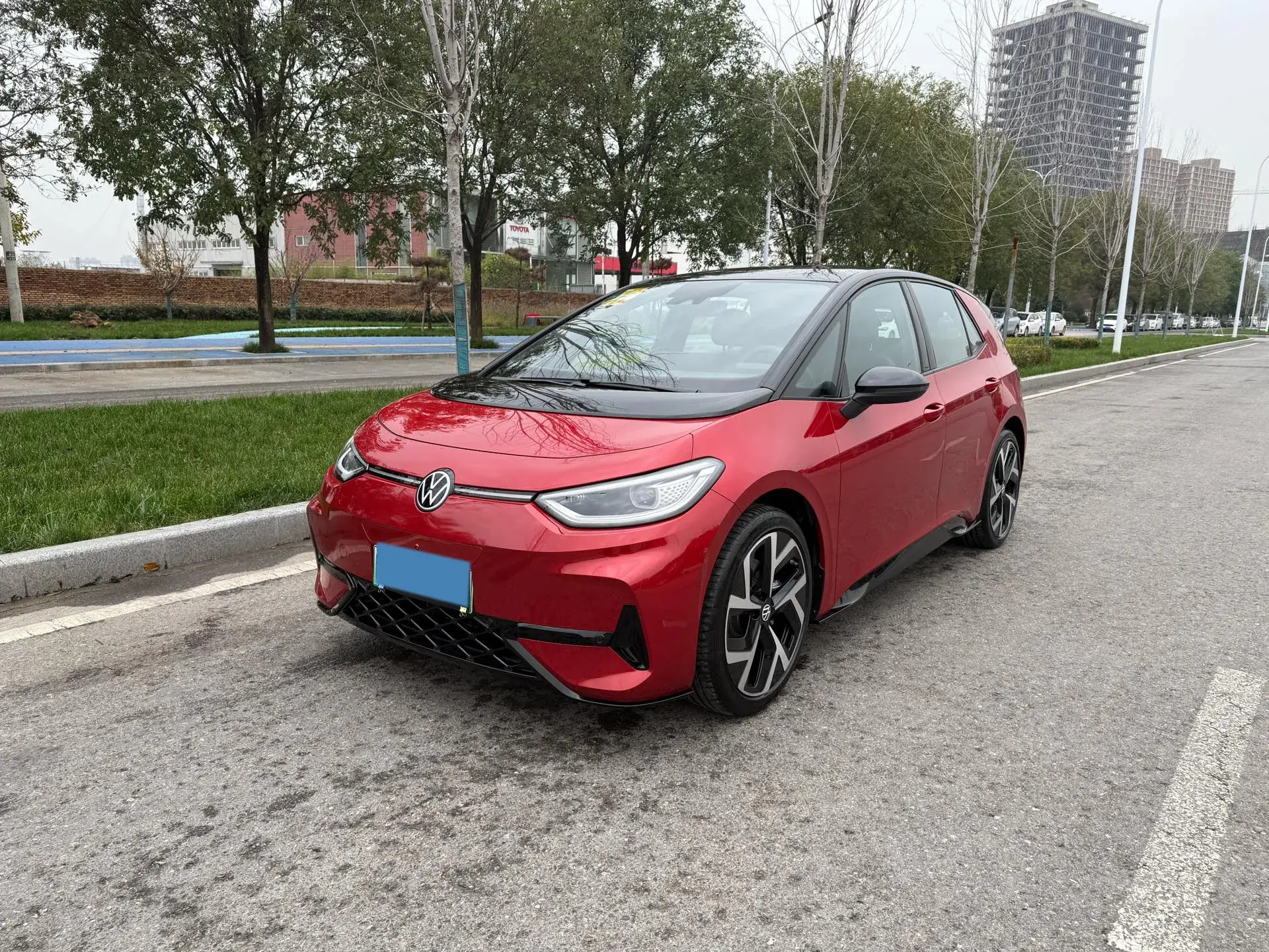 2023 VOLKSWAGEN ID.3 view 1