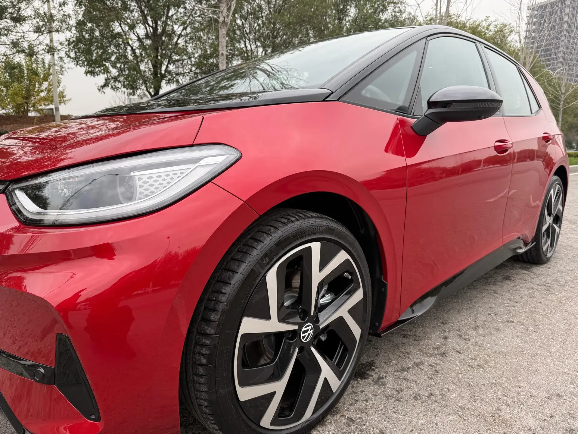 2023 VOLKSWAGEN ID.3 thumbnail 4