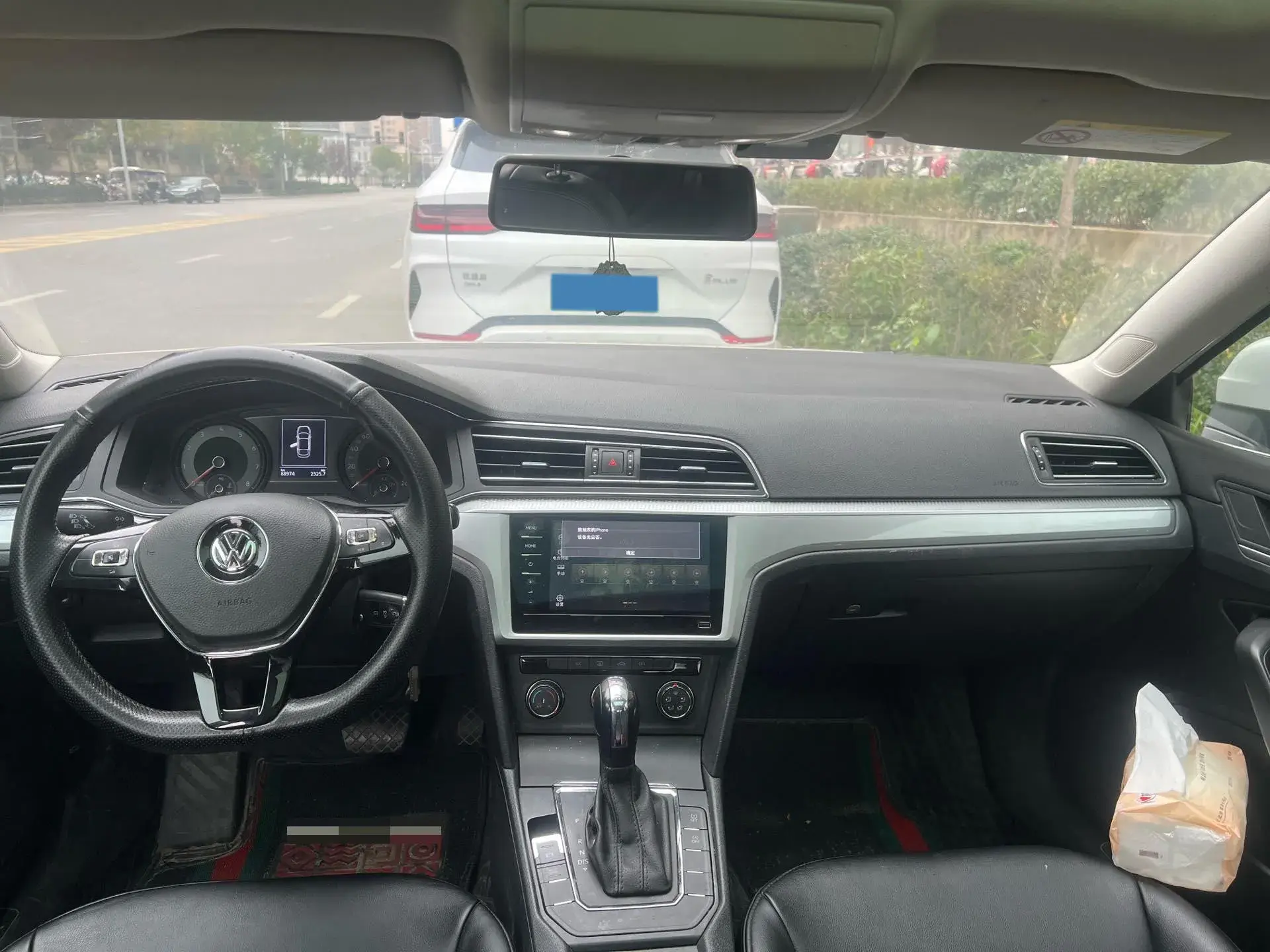 2019 VOLKSWAGEN LAMANDO thumbnail 3