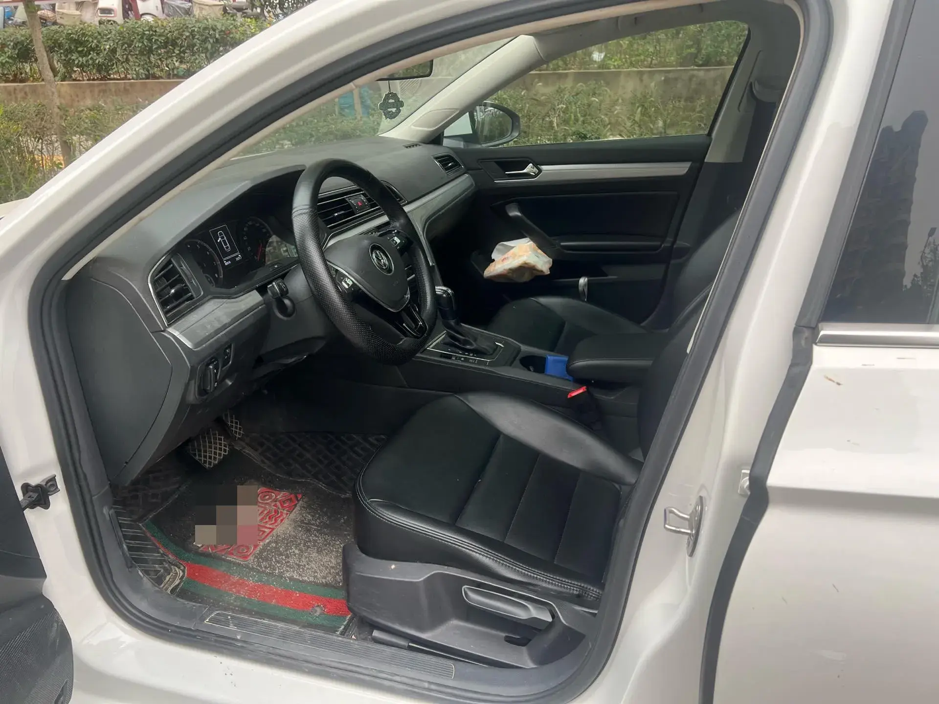 2019 VOLKSWAGEN LAMANDO thumbnail 2