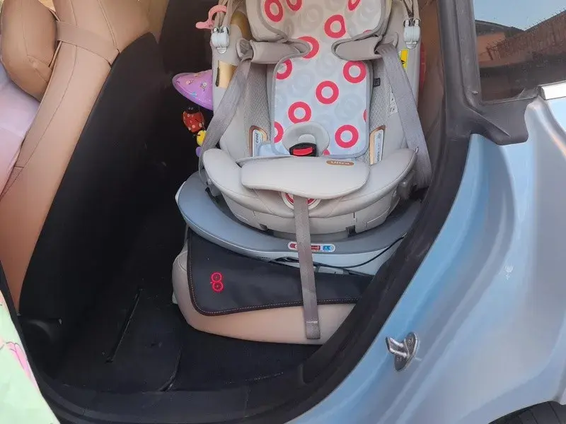 2022 NIO ET5 thumbnail 4