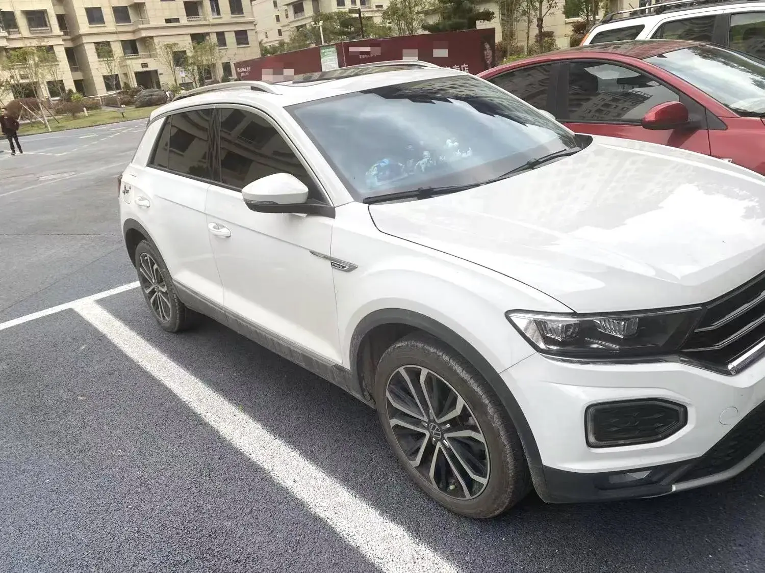 2022 VOLKSWAGEN T-ROC thumbnail 2