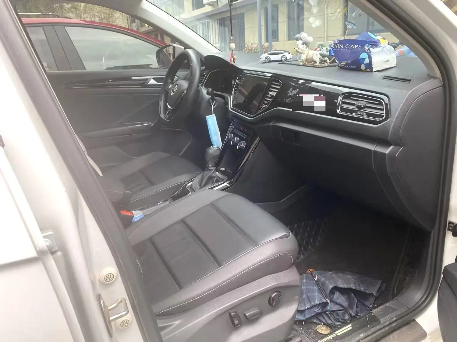 2022 VOLKSWAGEN T-ROC thumbnail 4