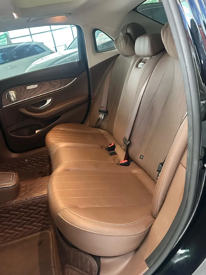 2022 Mercedes-Benz E Class 2.0T 197HP L4 9AT,autocango,china used car exporter,china ev exporter,chinese used car exporter,chinese used ev exporter