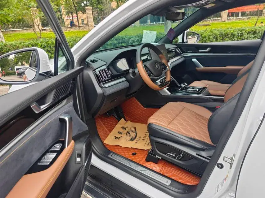 2021 BYD TANG thumbnail 4