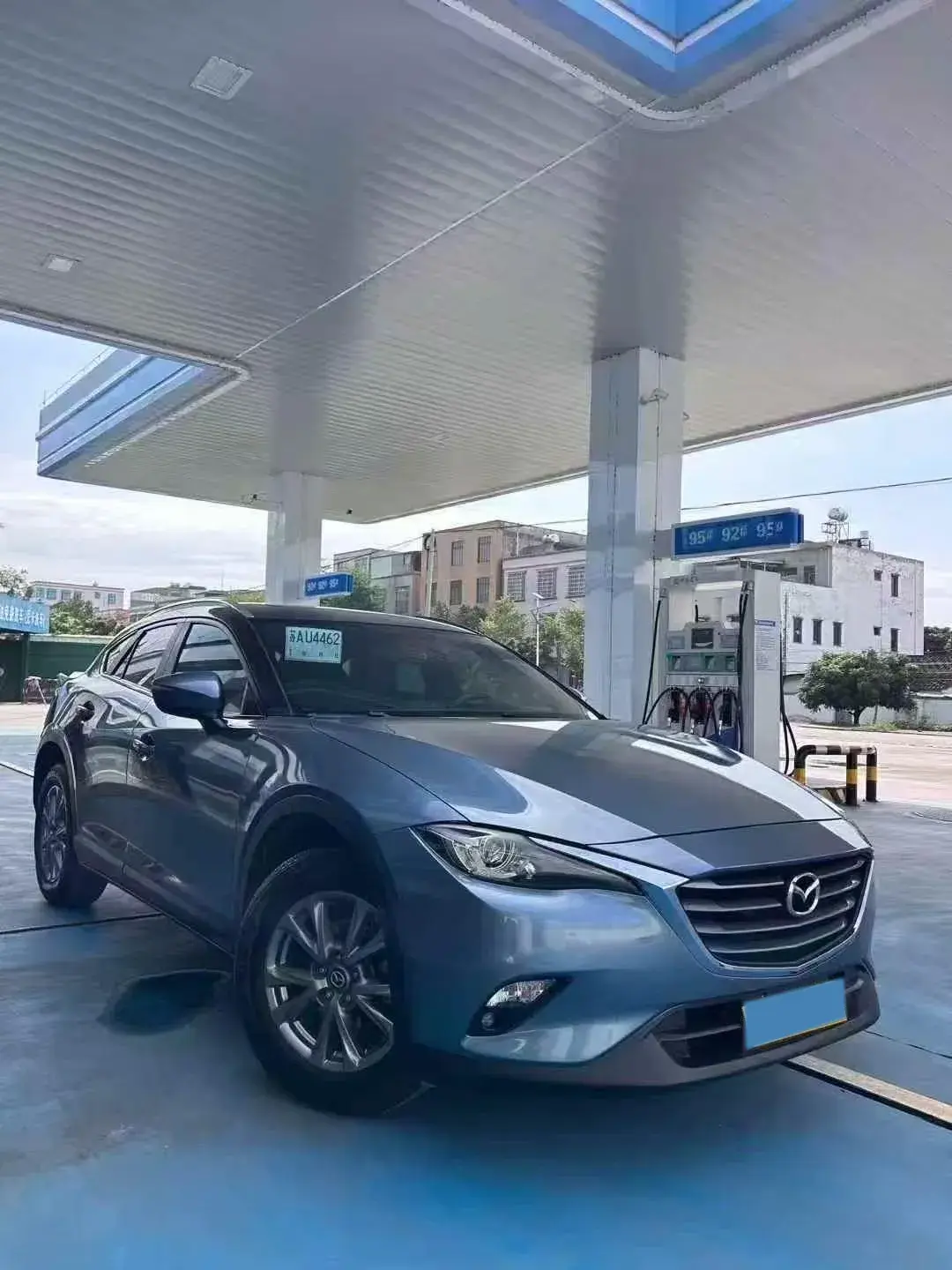 2018 MAZDA CX-4 thumbnail 3