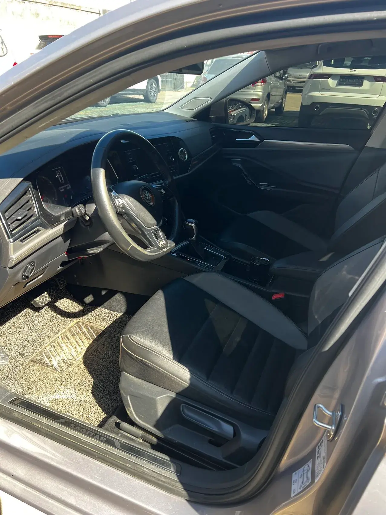 2019 VOLKSWAGEN SAGITAR thumbnail 4