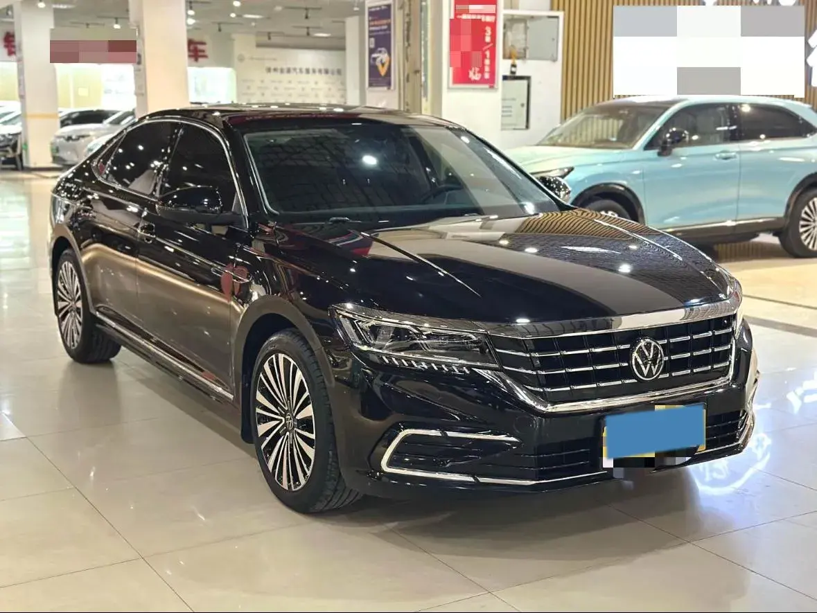 2021 VOLKSWAGEN PASSAT thumbnail 3