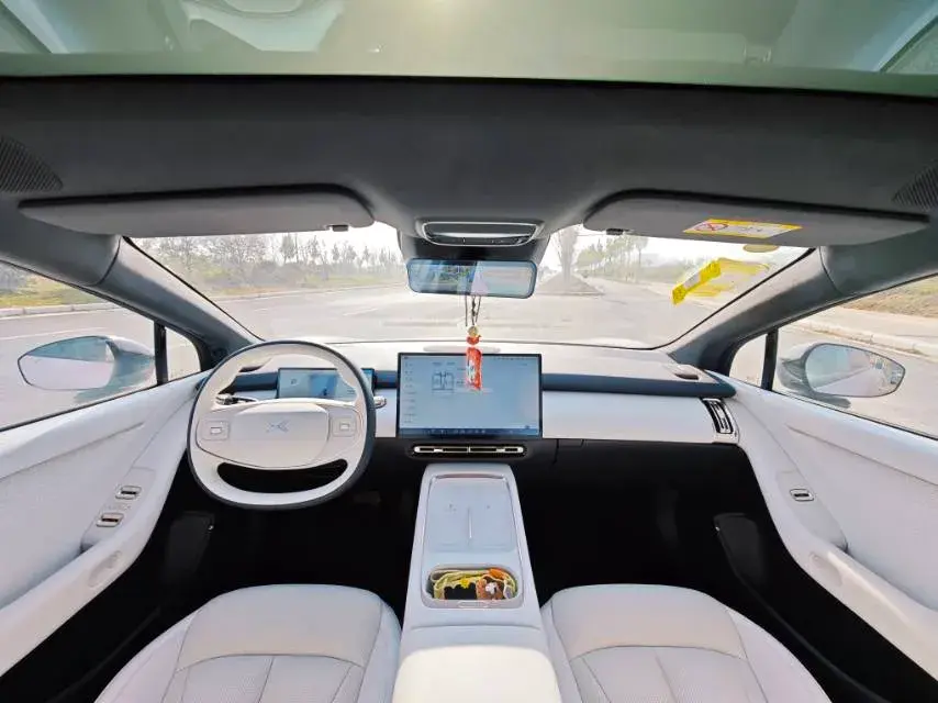 2024 XPENG P7+ thumbnail 3