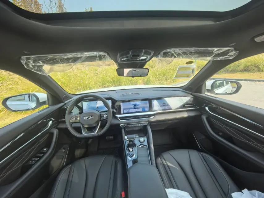 2024 Geely Monjaro 2.0T 218HP L4 7DCT,autocango,china used car exporter,china ev exporter,chinese used car exporter,chinese used ev exporter