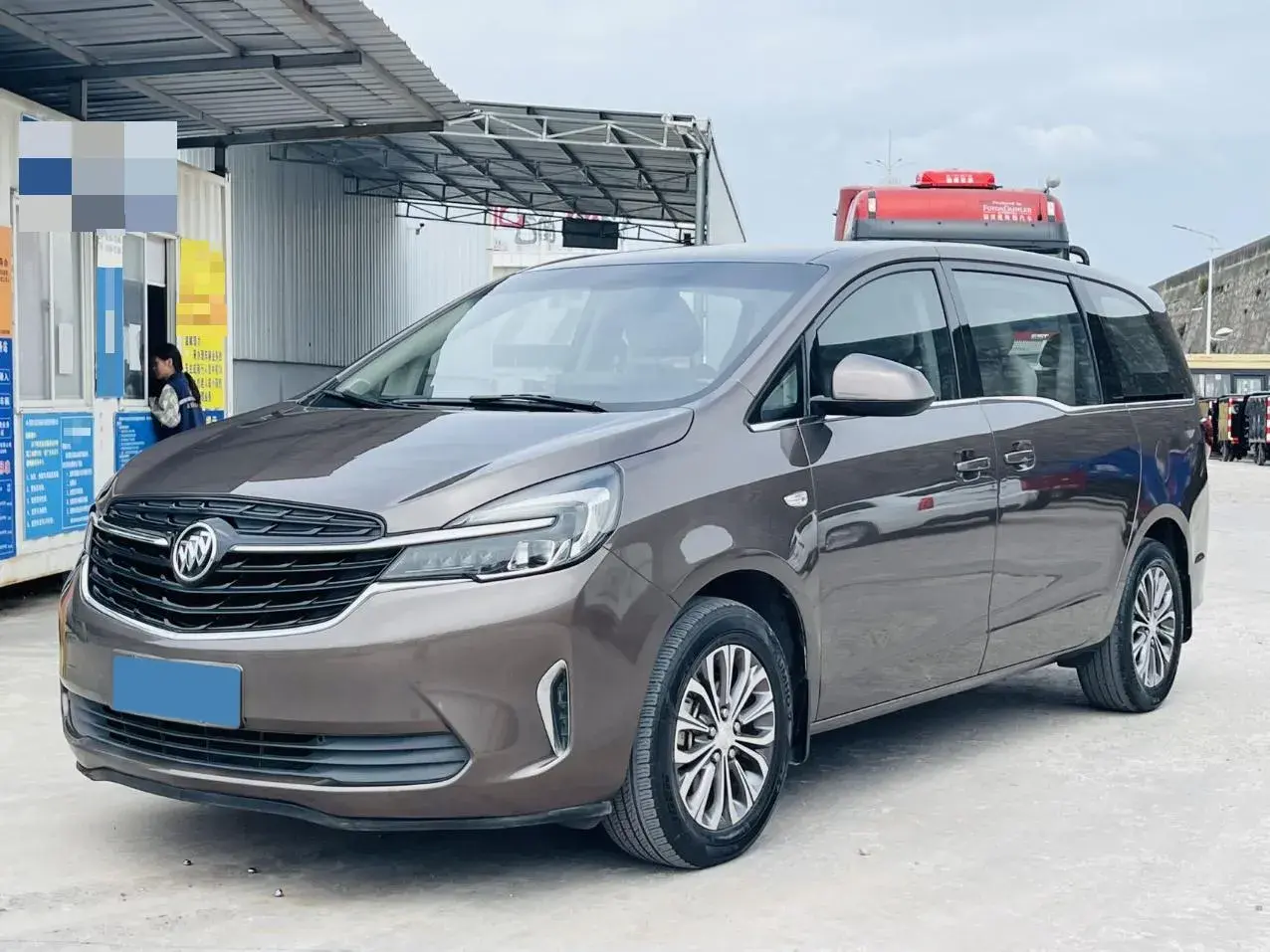 2021 BUICK GL8 view 1