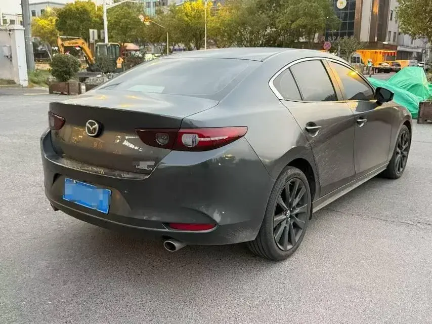 2022 MAZDA 3 thumbnail 3