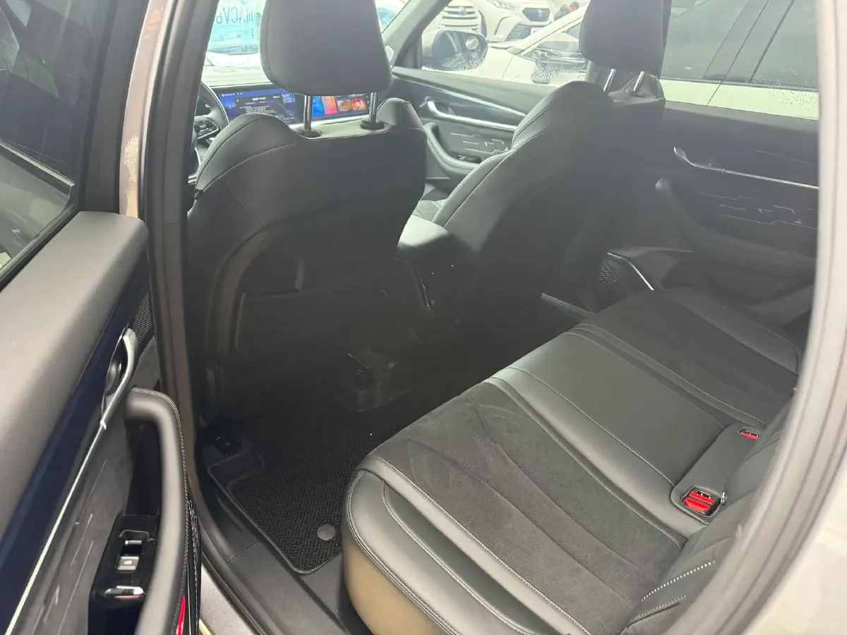 2023 Geely Monjaro 2.0T 238HP L4 8AT,autocango,china used car exporter,china ev exporter,chinese used car exporter,chinese used ev exporter