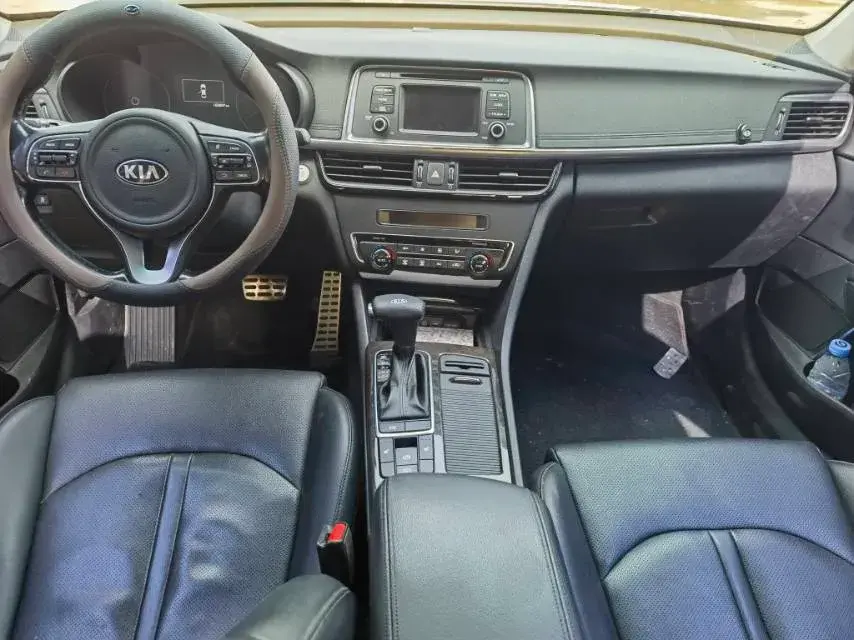 2016 KIA K5 thumbnail 3