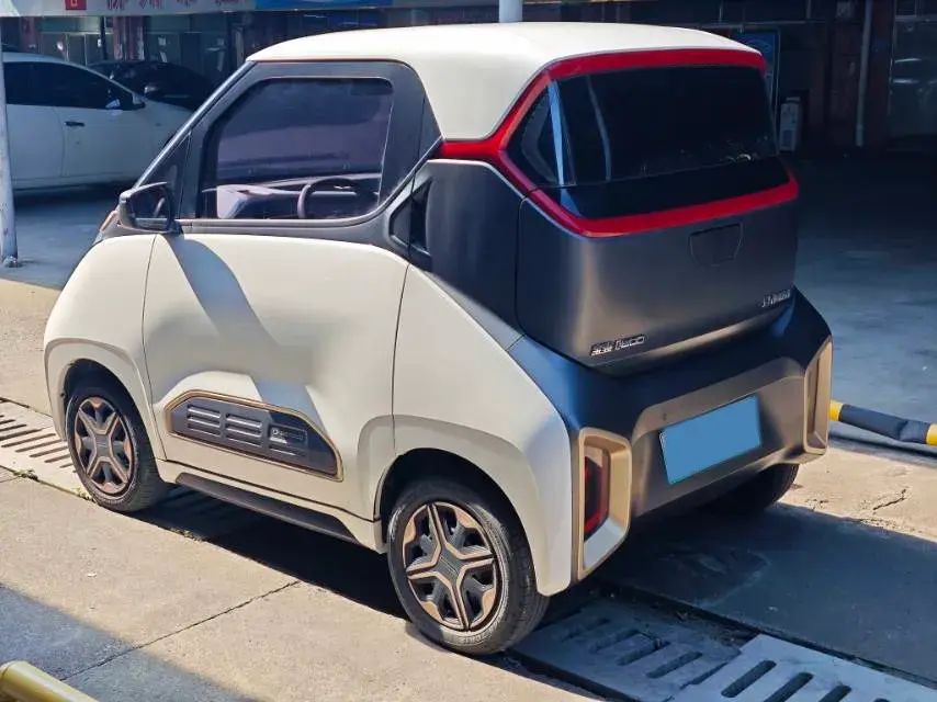 2018 BAOJUN E100 thumbnail 4