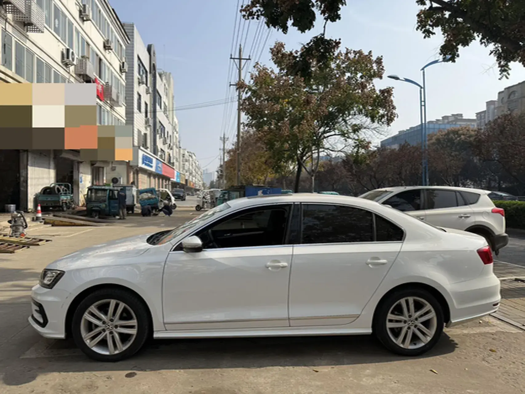 2018 VOLKSWAGEN SAGITAR thumbnail 3