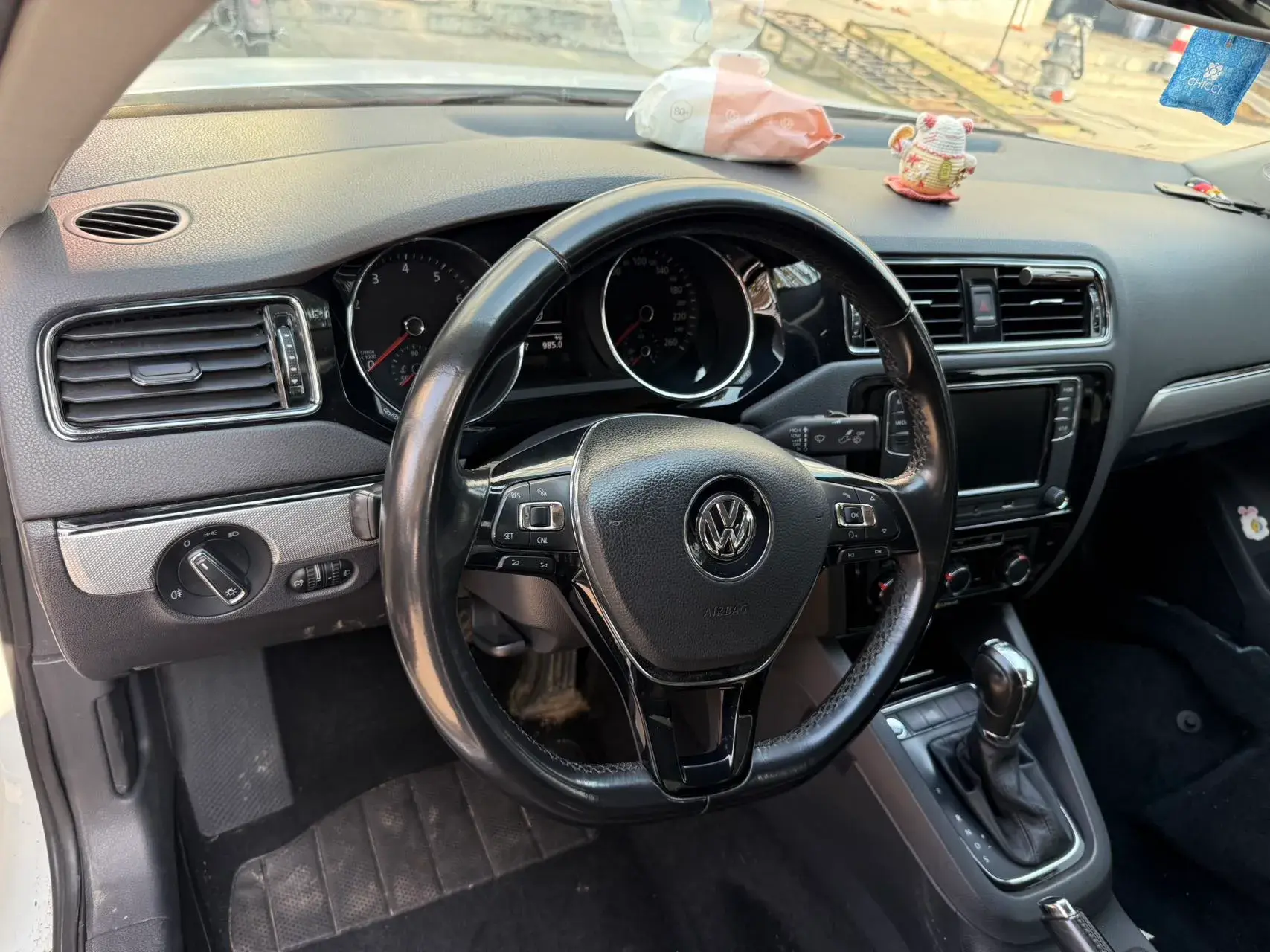 2018 VOLKSWAGEN SAGITAR thumbnail 4