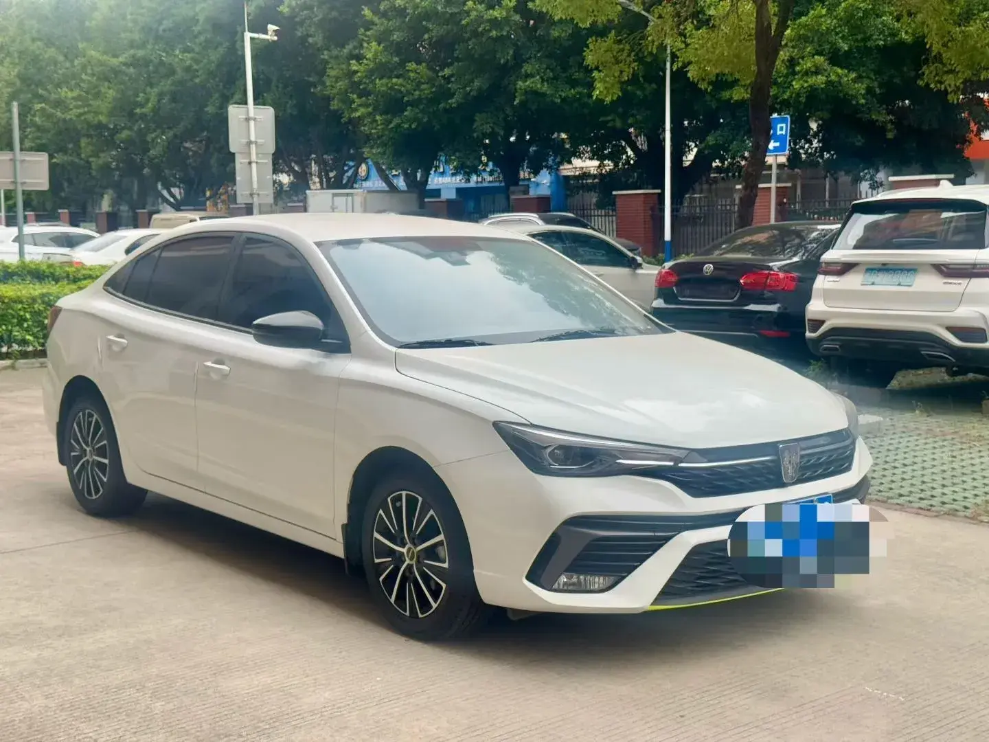 2021 ROEWE I5 thumbnail 3