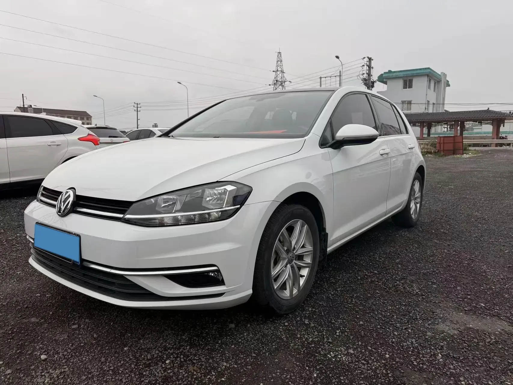 2018 VOLKSWAGEN GOLF view 1