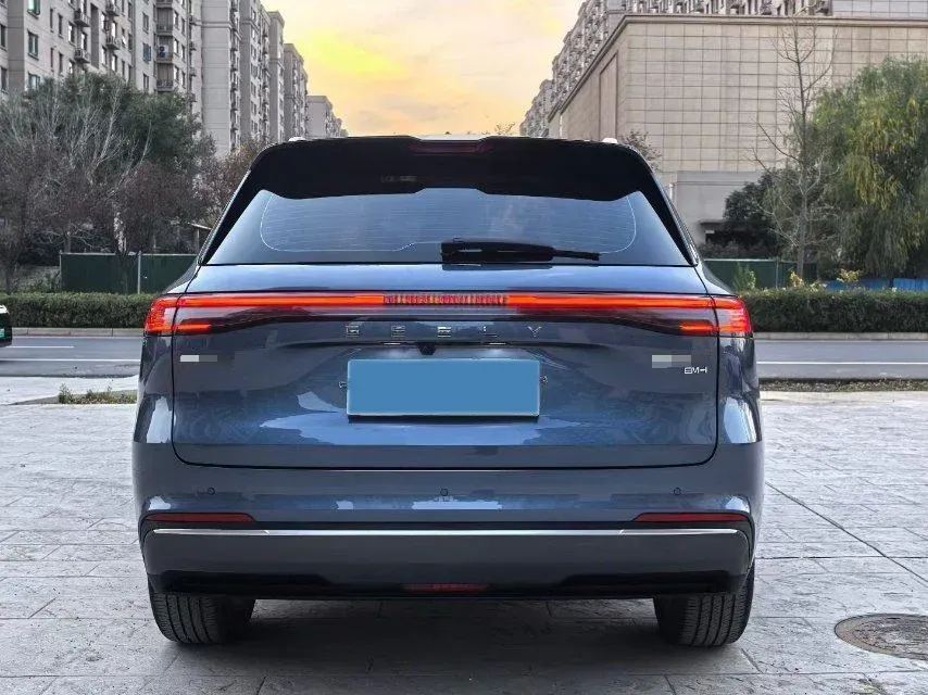 2025 Geely Galaxy L6 1.5L 112HP L4 1DHT PHEV 19.09KWH,autocango,china used car exporter,china ev exporter,chinese used car exporter,chinese used ev exporter