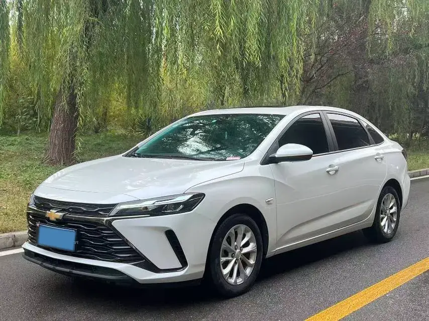 2023 CHEVROLET MONZA view 1