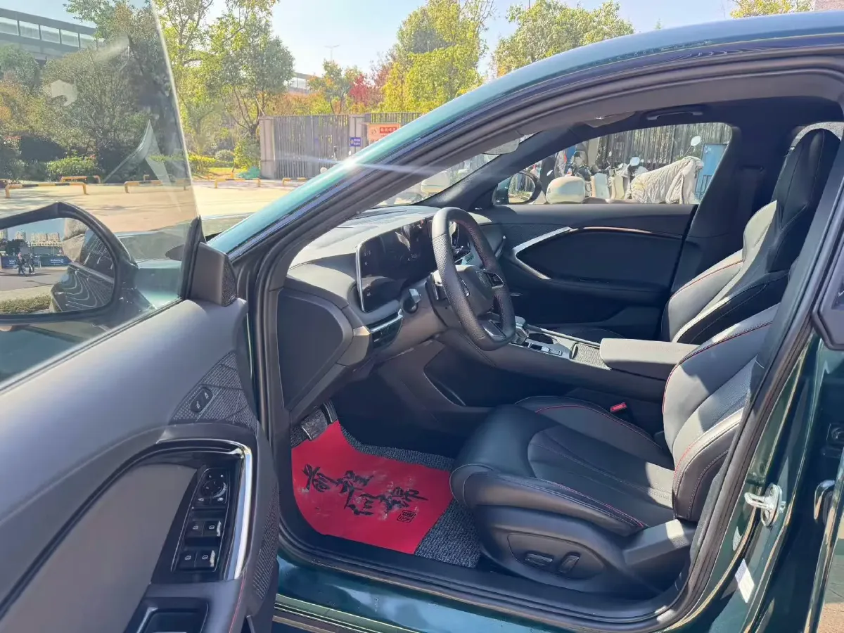 2023 MG 7 2.0T 261HP L4 9AT,autocango,china used car exporter,china ev exporter,chinese used car exporter,chinese used ev exporter