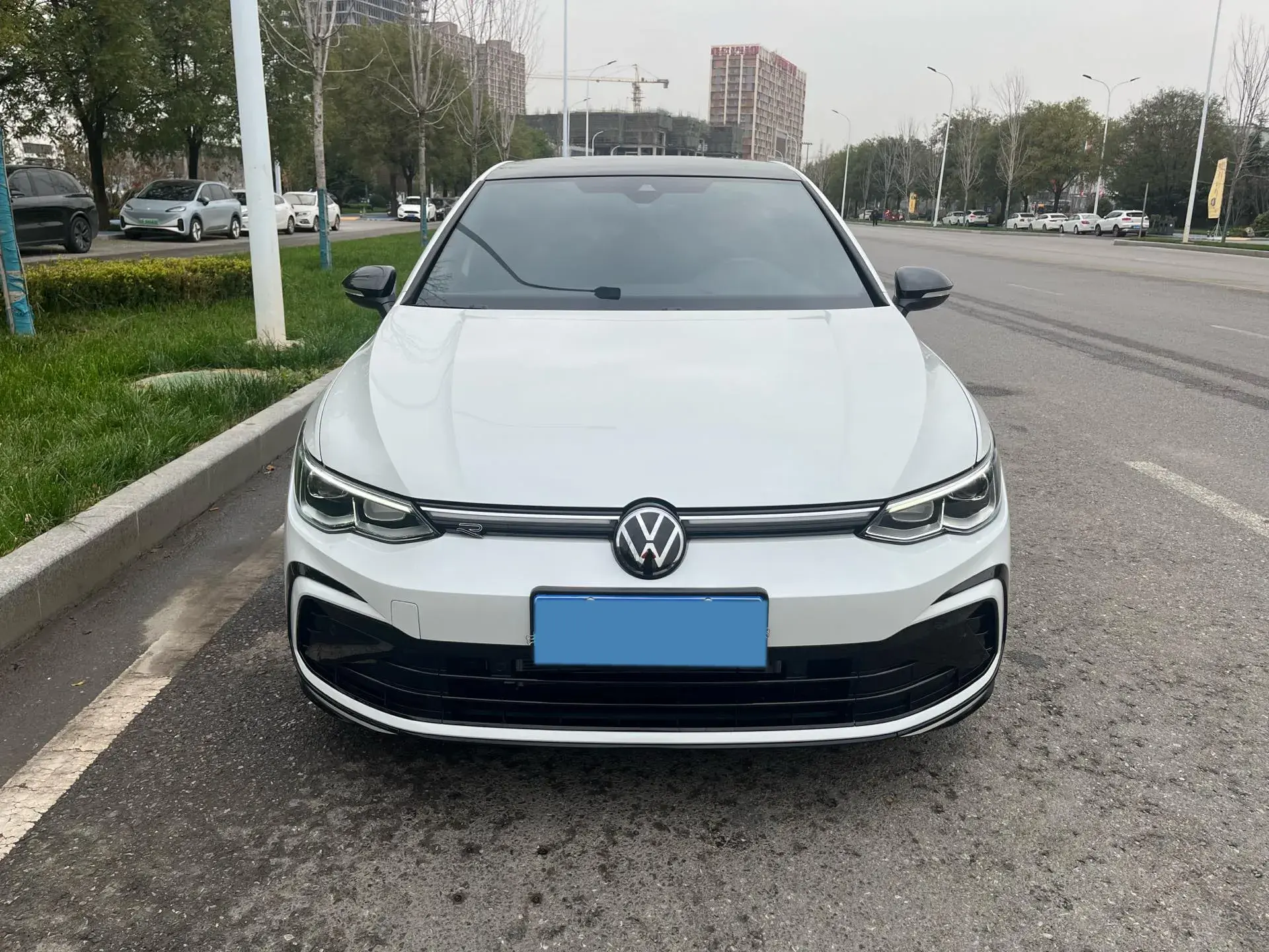 2024 VOLKSWAGEN GOLF thumbnail 2