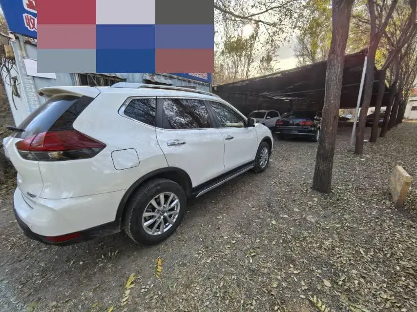 2021 NISSAN X-TRAIL thumbnail 4