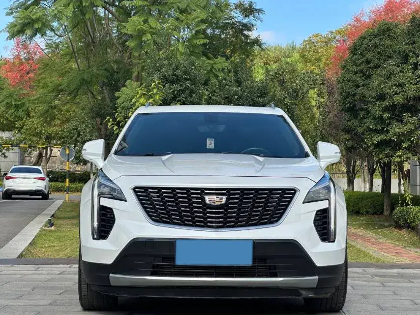 2020 CADILLAC XT4 thumbnail 3